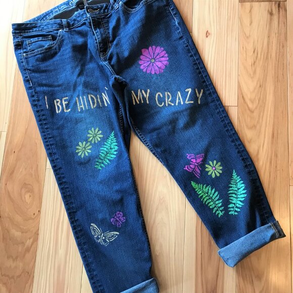 Upcycled Apt. 9 Painted Capris, Cropped Jeans, I Be Hidin’ My Crazy, Size 14 - Picture 10 of 14